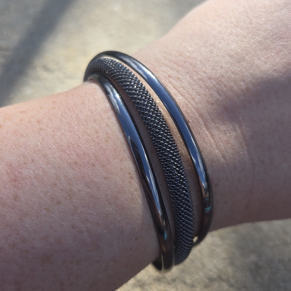 Lia Sophia Gunmetal Cuff Bracelet - Picture 1 of 4